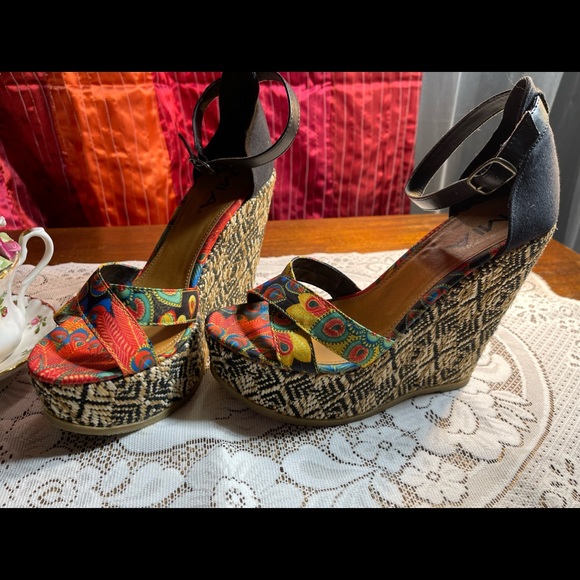 MIA Multicolor Patterned Platform Wedges - Picture 2 of 16